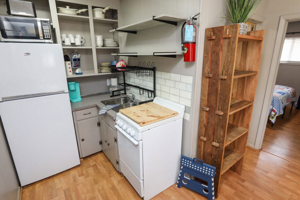Blue Water Bungalows kitchenette